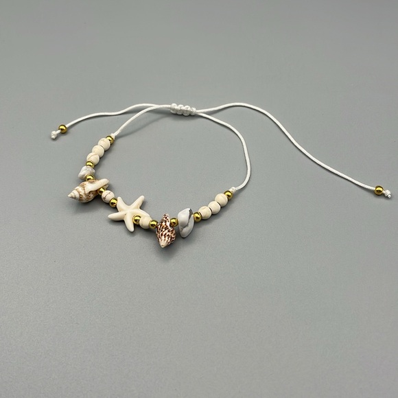 Seashell and Starfish Beaded Bracelet - Picture 2 of 5
